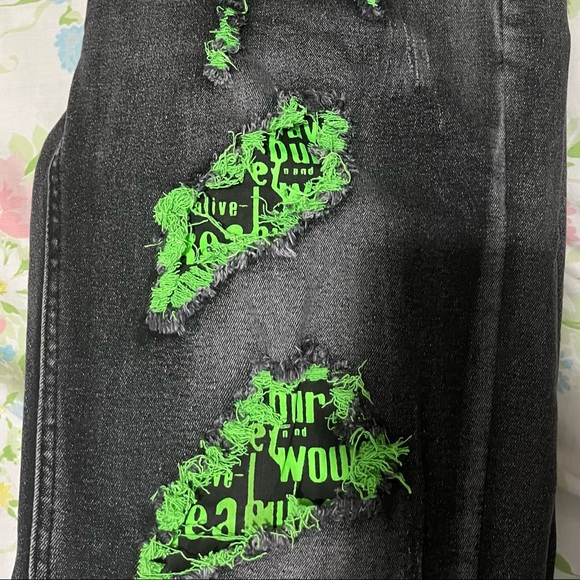 Designer paint - Picture 2 of 8